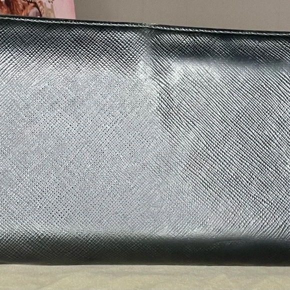 Prada Black Wallet with Yellow Arrow Design - Picture 3 of 8